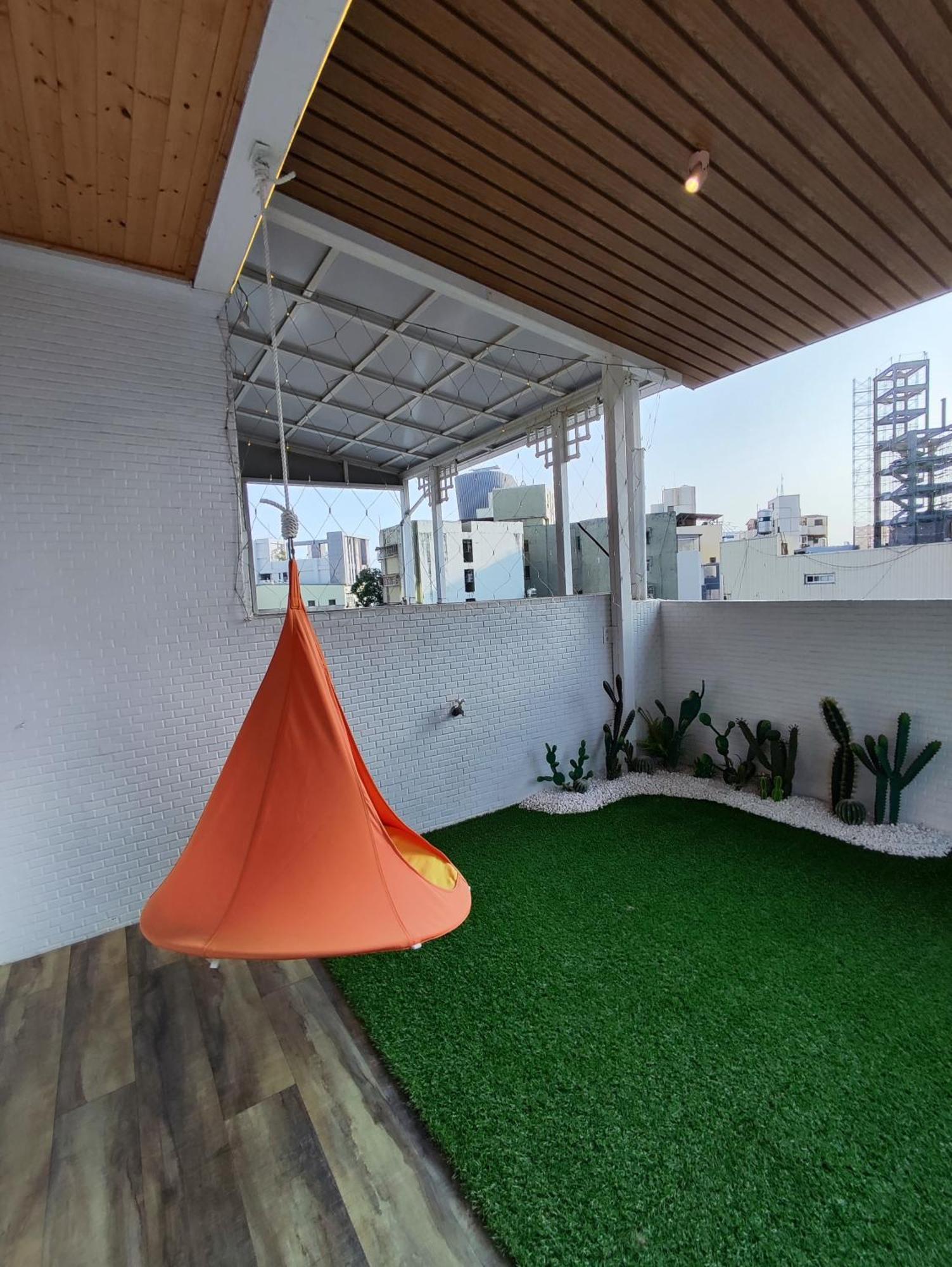 棚棚屋室內帳篷民宿inn Kaohsiung Extérieur photo